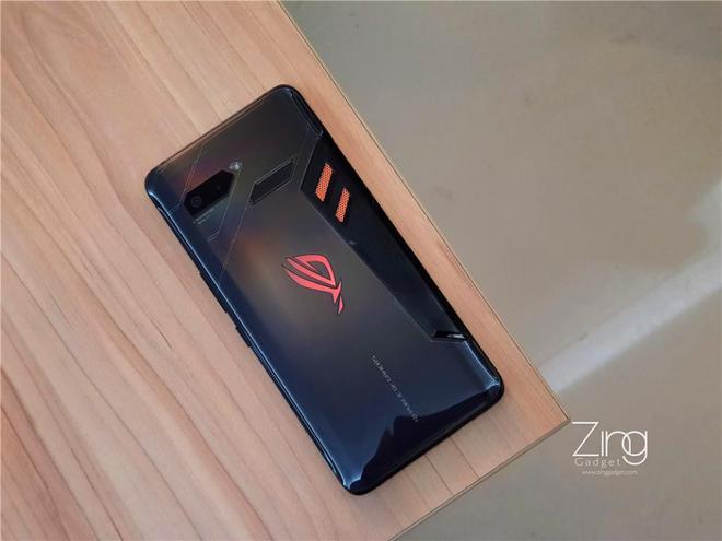 ROG Phone正式發(fā)布：AeroActive冷卻器AirTrigger完勝紅魔(圖12)