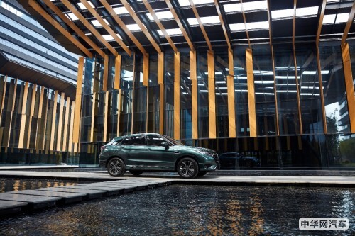 小汽車(chē)?yán)淠魅绾尉庞误w育清洗的？汽車(chē)?yán)淠髑逑捶椒?圖4)