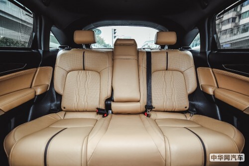 小汽車(chē)?yán)淠魅绾尉庞误w育清洗的？汽車(chē)?yán)淠髑逑捶椒?圖6)